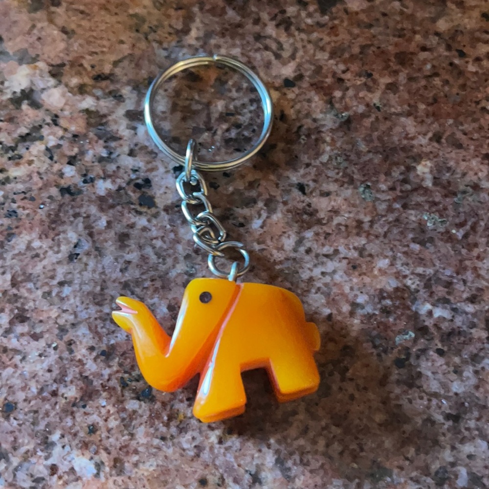 Elepant lucky key chain